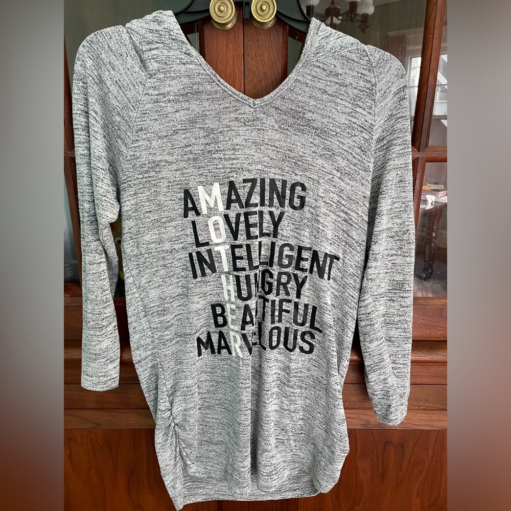 Ultra Teeze Maternity Shirt Size Large